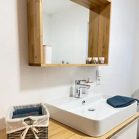 Zwischen Mosel Und Weinbergen *