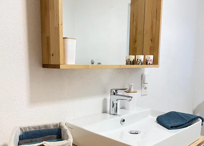 Zwischen Mosel Und Weinbergen *